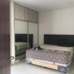 Rumah Elite 2 Lantai 4 Kamar Tidur Furnished di Kawasan Renon (4)