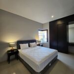 for rent 4 Bedrooms Villa Full Furnished Ricefield View in Kerobokan (7)